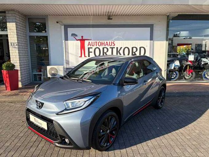 Toyota Aygo X Undercover - AHK., JBL, LED, Navi, SZ, PDC, Alu