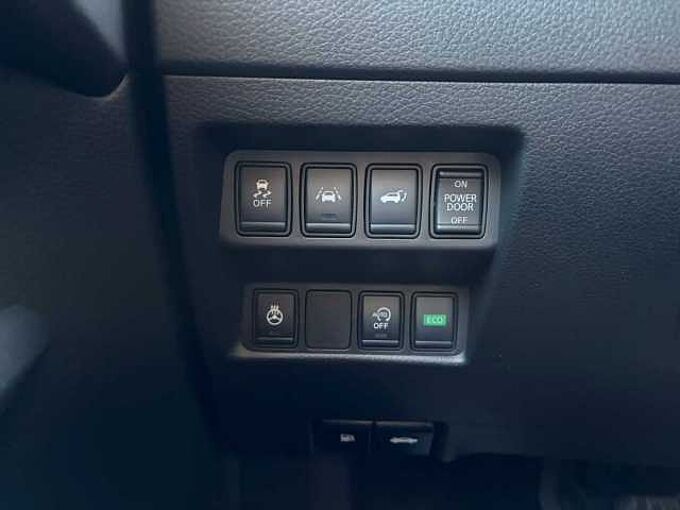 Nissan X-Trail - wenig KM - Navi, SZ, LH, Alu, PDC, LED
