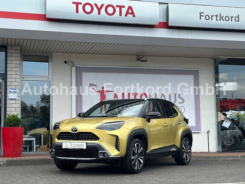 Toyota Yaris Cross 1.5 Hybrid Premiere Edition - AHK, 4x4, Leder, JBL, Navi, LED