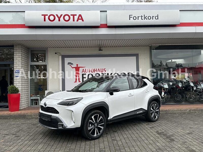 Toyota Yaris Cross 1.5 Hybrid Adventure - Navi, LED, SHZ, HUD