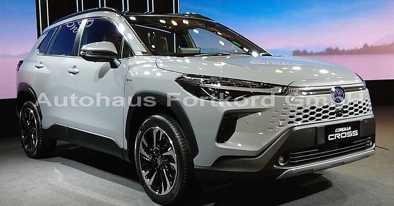 Toyota Corolla Cross 2.0 Hybrid Style - Facelift - NAVI, LED, PDC, SZ. ..