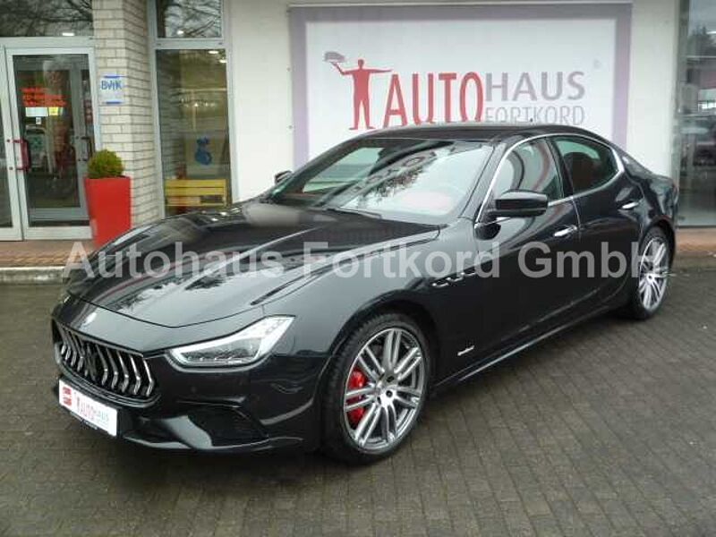 Maserati Ghibli S Q4 GranSport  - Kamera, LED, 20' Zoll, Navi