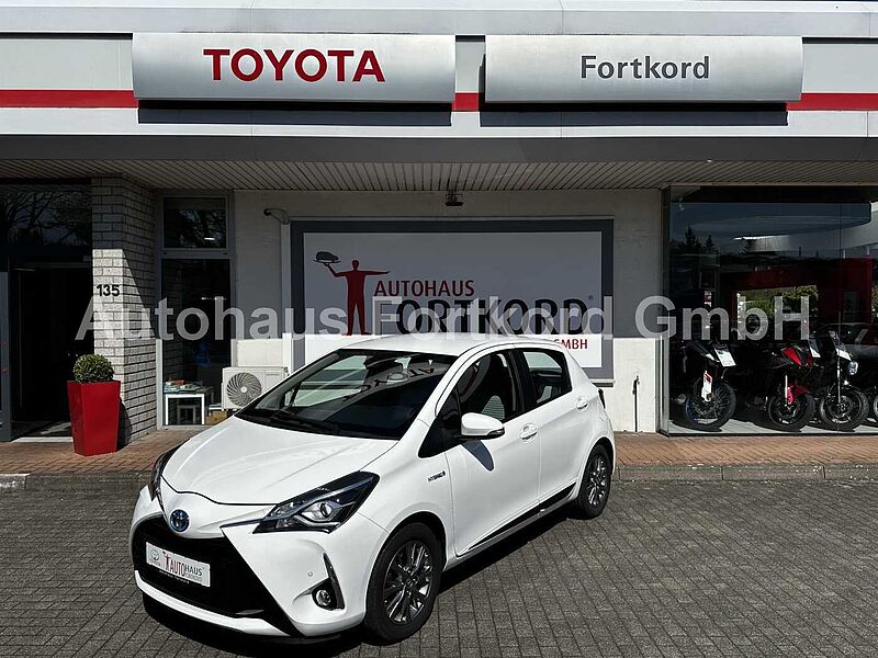 Toyota Yaris 1.5 Hybrid Comfort - Standhzg. , SHZ, CAM. .. . -