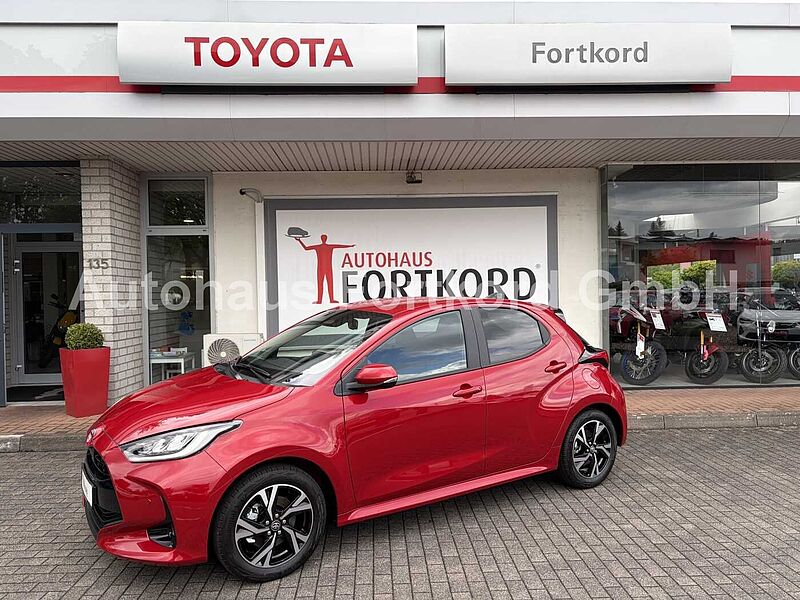 Toyota Yaris Style - 1.5 Hybrid - Navi, KEYLESS, SHZ.