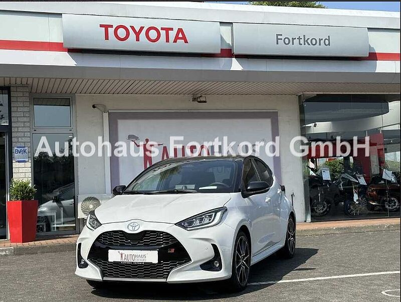 Toyota Yaris 1.5 Hybrid GR Sport - Head-Up, Navi, LH, SHZ, .. . -
