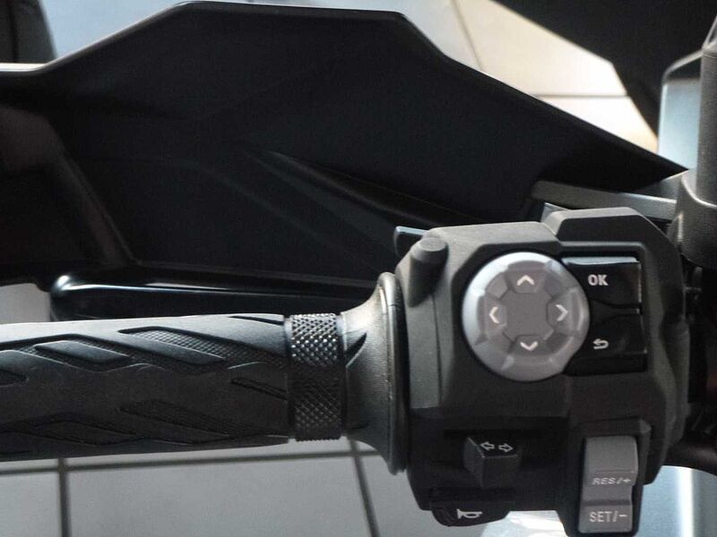 Suzuki GSX-S1000 GX -*Aktion FSN - MY25 - elektr. Fahrwerk - LED