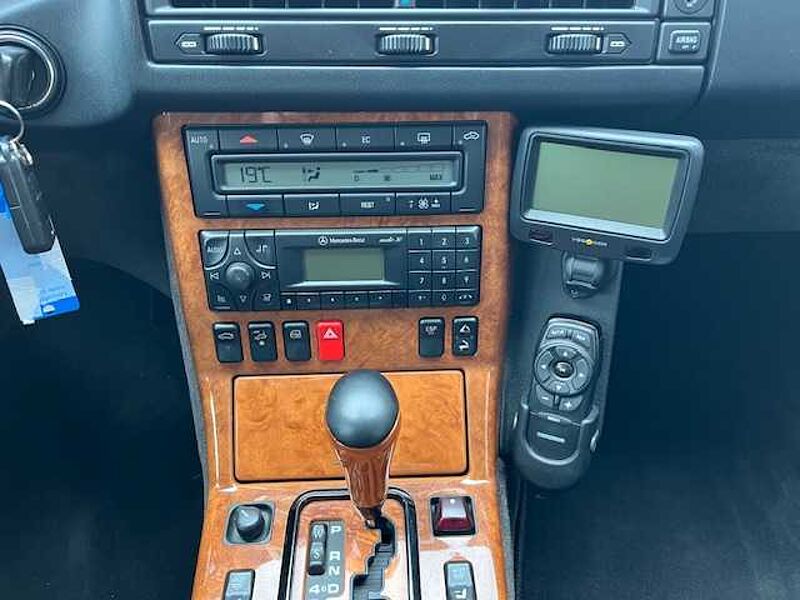 Mercedes-Benz SL 320 ähnl. F. -Edition - excellenter Pflegezustand