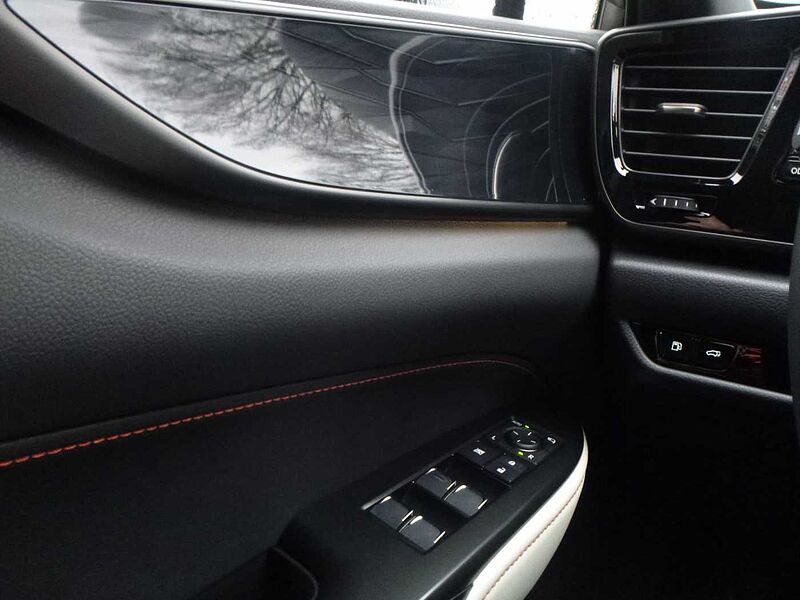 Lexus NX450h+ 4x4 Business - Navi, PDC, Leder, TW, SZ