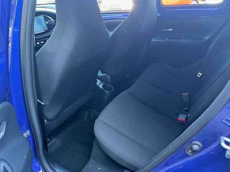Toyota Aygo X Pulse Automatik - Navi, SZ, BT, Alu