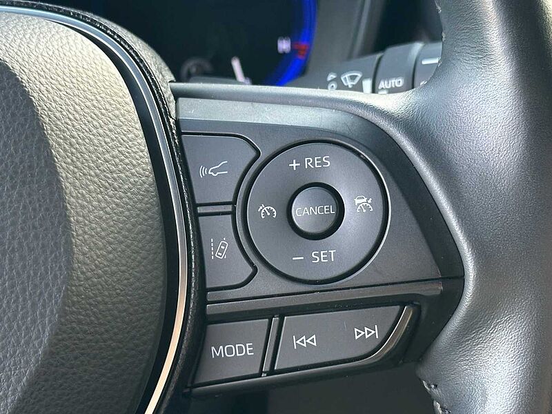 Toyota Corolla Touring Sports 2.0 Hybrid - Style - Navi, LED, HUD, PDC