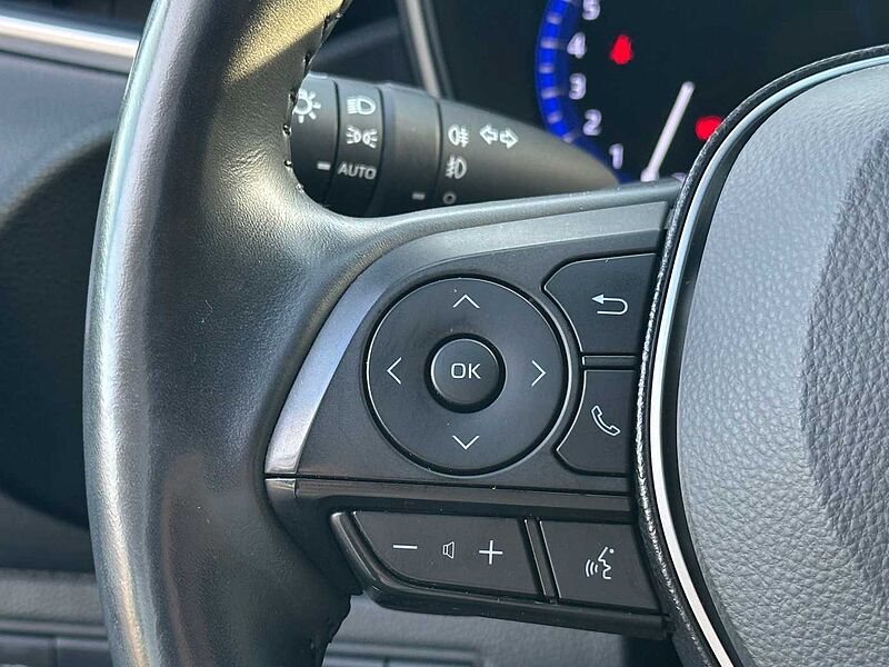 Toyota Corolla Touring Sports 2.0 Hybrid - Style - Navi, LED, HUD, PDC