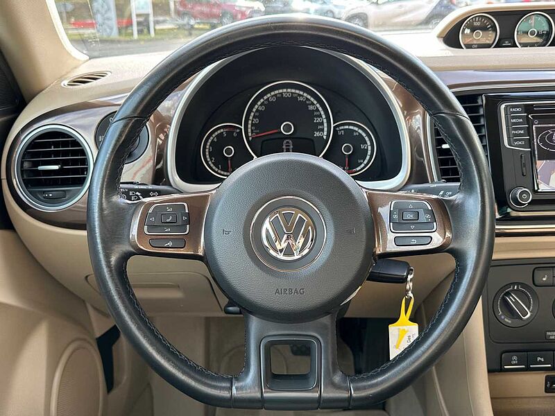 Volkswagen Beetle Diesel 2.0 TDI - Design - DSG, Navi, Xenon, SZ, PDC