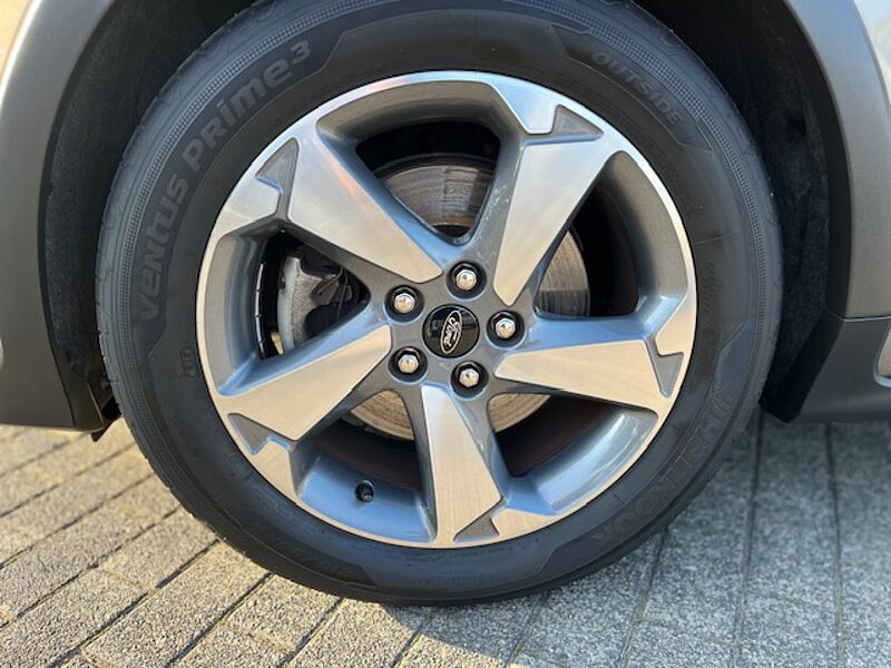 Ford Focus Active 1.0 EcoB. - 4türig,  ACTIVE - Navi, PDC, Alu, SZ