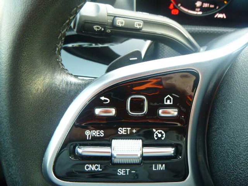 Mercedes-Benz A 200 - Navi, PDC, SHZ, Mult. B.-LED, Alu