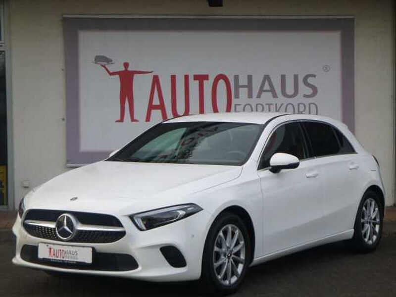 Mercedes-Benz A 200 - Navi, PDC, SHZ, Mult. B.-LED, Alu