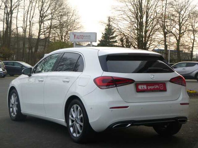Mercedes-Benz A 200 - Navi, PDC, SHZ, Mult. B.-LED, Alu