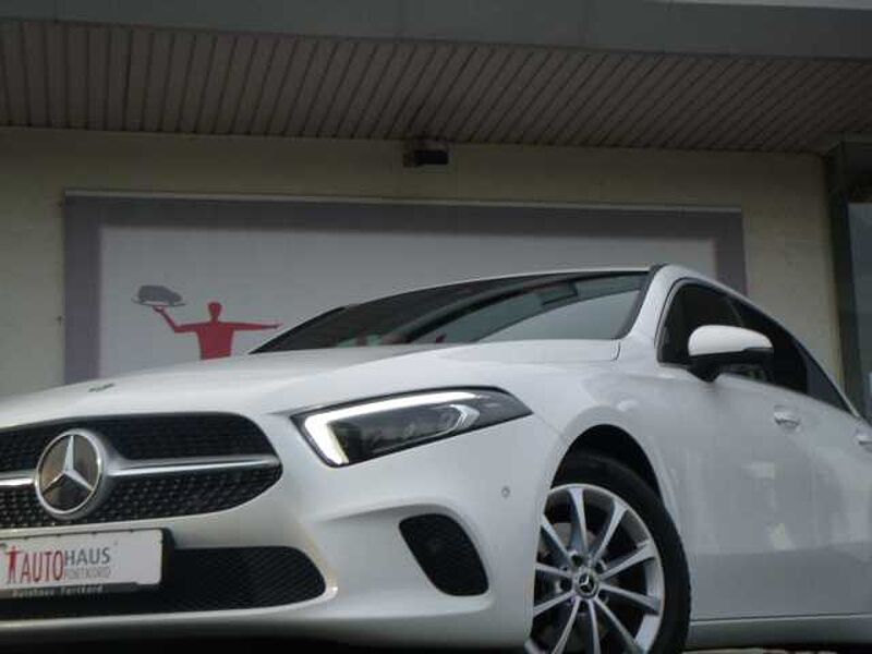 Mercedes-Benz A 200 - Navi, PDC, SHZ, Mult. B.-LED, Alu