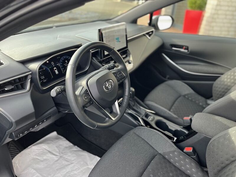 Toyota Corolla Touring Sports 1.8 Hybrid - LED, NAVI, SZ, KeyLess
