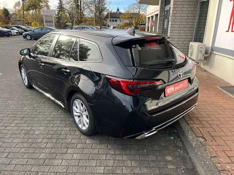 Toyota Corolla Touring Sports 1.8 Hybrid - LED, NAVI, SZ, KeyLess