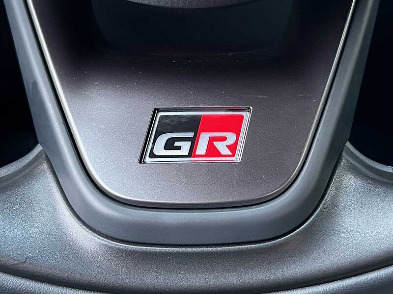 Toyota Yaris Cross 1.5 GR Sport Hybrid - LED, Navi, el. Heckkl. , SZ