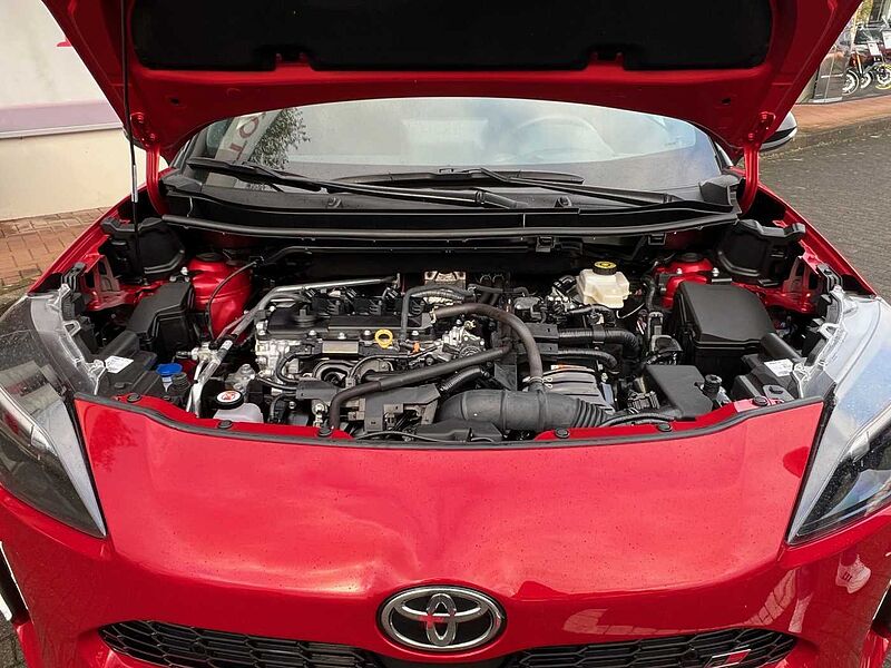 Toyota Yaris Cross 1.5 GR Sport Hybrid - LED, Navi, el. Heckkl. , SZ