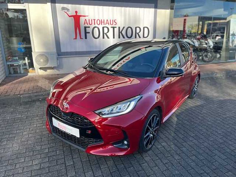 Toyota Yaris Hybrid 1.5 GR SPORT - Navi, JBL, HuD, PDC, SZ