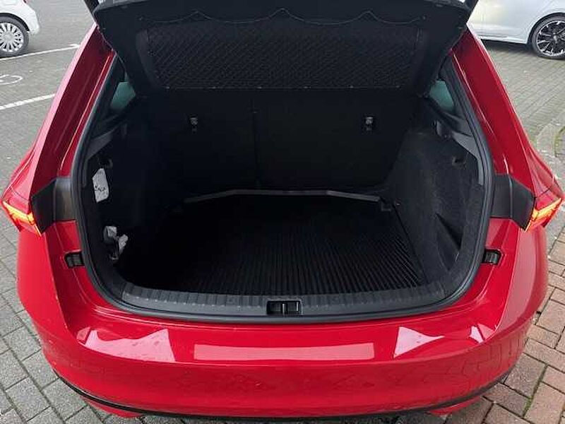 SKODA Scala 1.5 TSI DSG Monte Carlo - Navi, Pano, LED, SZ