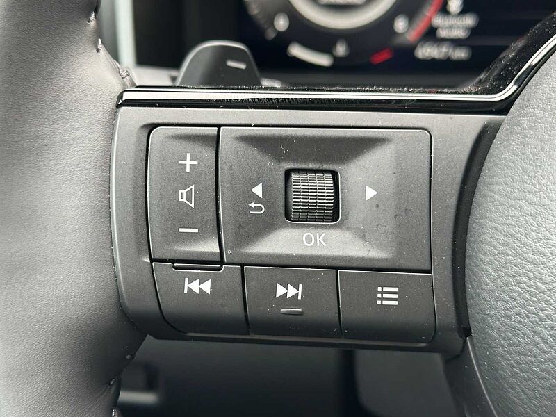 Nissan Qashqai 1.3 MHEV Xtronic Tekna + Pano, Bose, 20'