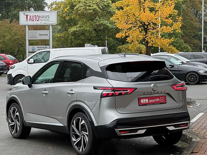 Nissan Qashqai 1.3 MHEV Xtronic Tekna + Pano, Bose, 20'