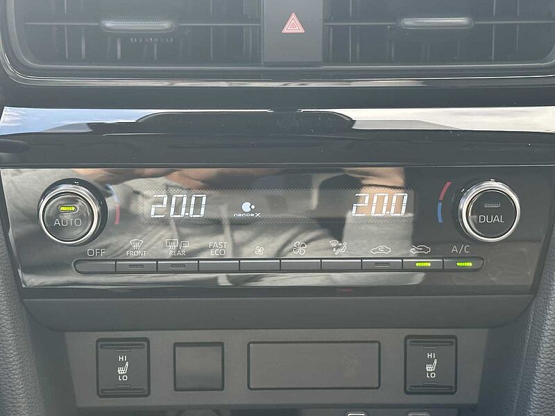 Toyota Yaris Cross 1.5 Hybrid Style Plus - JBL, NAVI, LED, PDC, SH