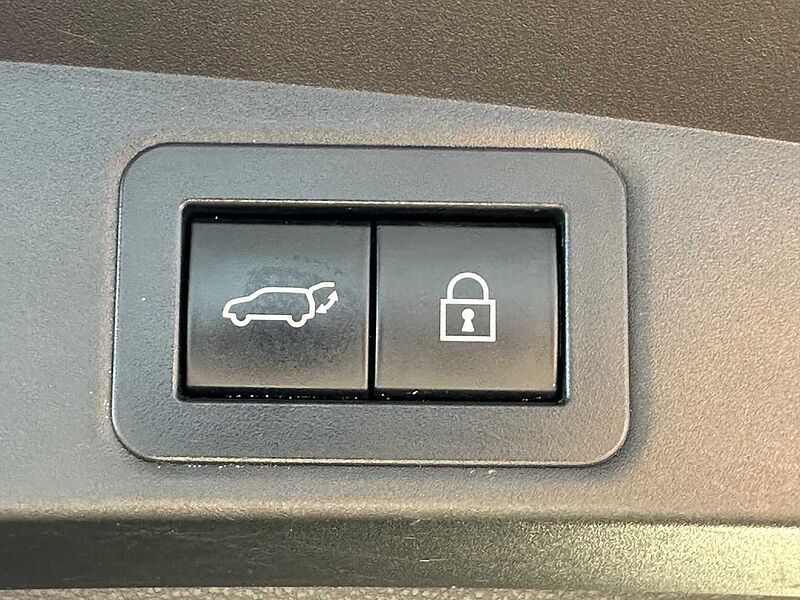 Toyota Corolla 2.0 Hybrid - Style - Navi, LED, HUD, PDC