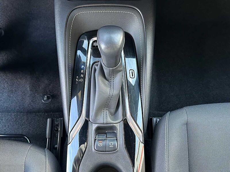 Toyota Corolla 2.0 Hybrid - Style - Navi, LED, HUD, PDC