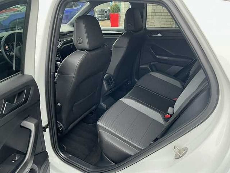 Volkswagen T-Roc 2.0 TSI 4MOTION DSG R Line - LED, TLeder