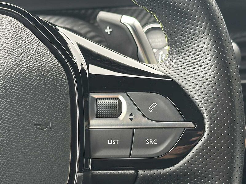 Peugeot 2008 1.2 PureTech GT Automatik - NAVI, LED, PDC, SH