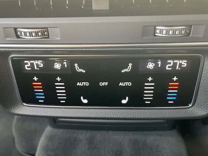 Audi SQ8 TFSI quattro - LED, 22', Pano, AHK, SZ