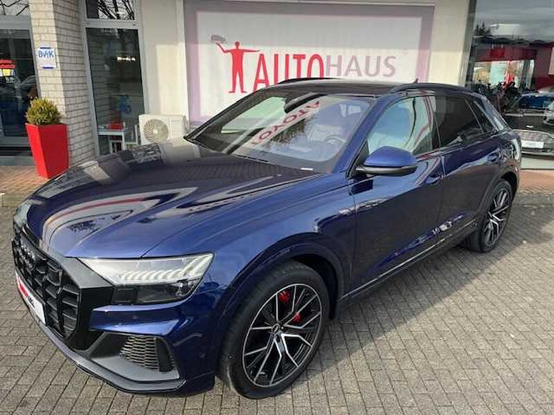 Audi SQ8 TFSI quattro - LED, 22', Pano, AHK, SZ