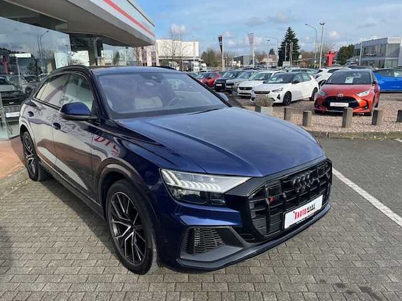 Audi SQ8 TFSI quattro - LED, 22', Pano, AHK, SZ
