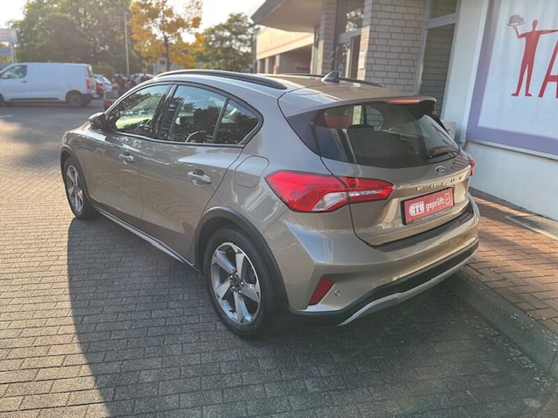 Ford Focus Active 1.0 EcoB. - 4türig, ACTIVE - Navi, PDC, Alu, SZ