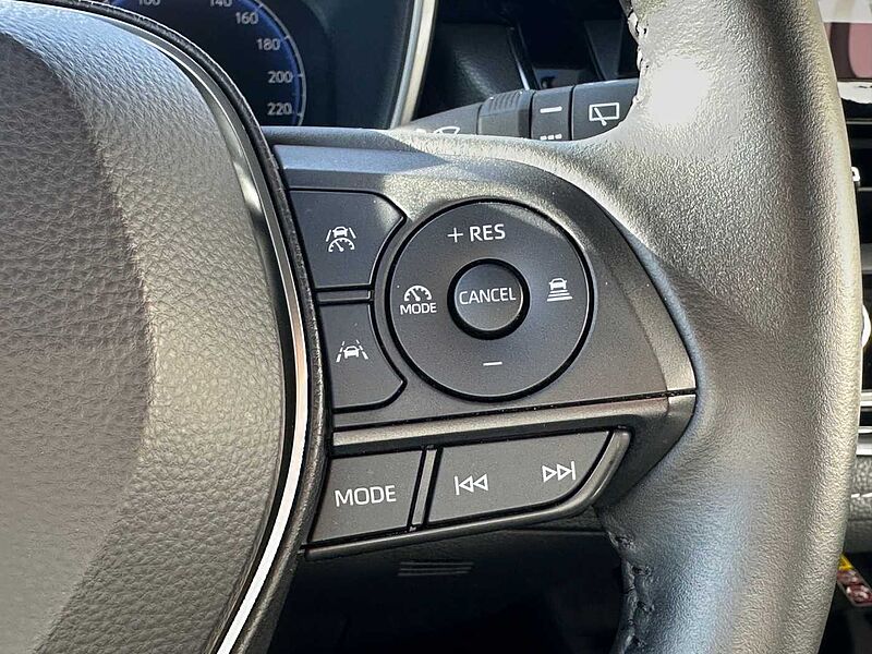 Toyota Corolla Touring Sports 1.8 Hybrid - LED, NAVI, SZ, KeyLess