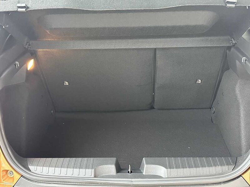 Fiat Grande Panda Hybrid 1.2 DCT La Prima - Winterp. , LED, SZ, PDC