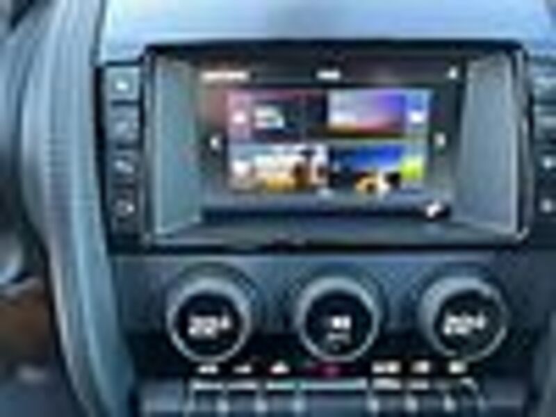 Jaguar F-Type Coupe Automatik - Navi, PDC, Bi-Xenon