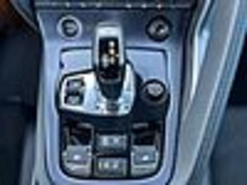 Jaguar F-Type Coupe Automatik - Navi, PDC, Bi-Xenon