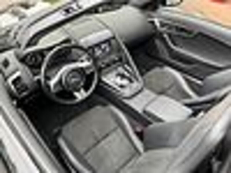 Jaguar F-Type Coupe Automatik - Navi, PDC, Bi-Xenon
