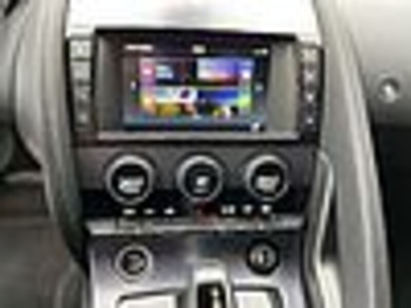 Jaguar F-Type Coupe Automatik - Navi, PDC, Bi-Xenon