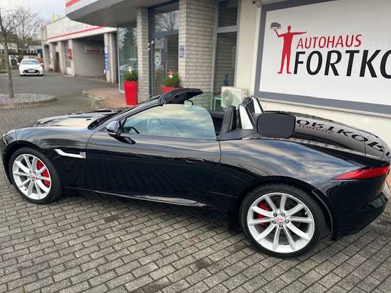 Jaguar F-Type Cabriolet Automatik - Navi, Bi-Xenon, PDC, Leder