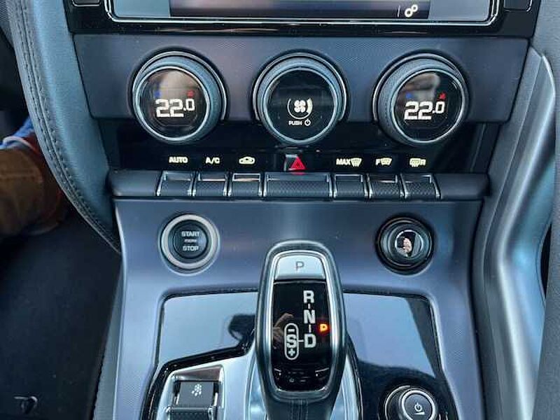 Jaguar F-Type Cabriolet Automatik - Navi, Bi-Xenon, PDC, Leder