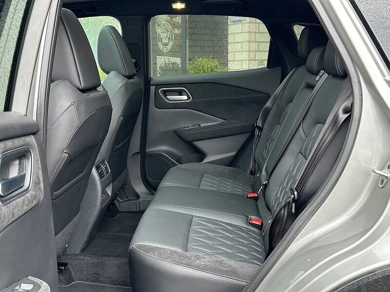 Nissan Qashqai 1.3 MHEV Tekna Plus + Xtronic - Facelift Pano, Bose, 20'