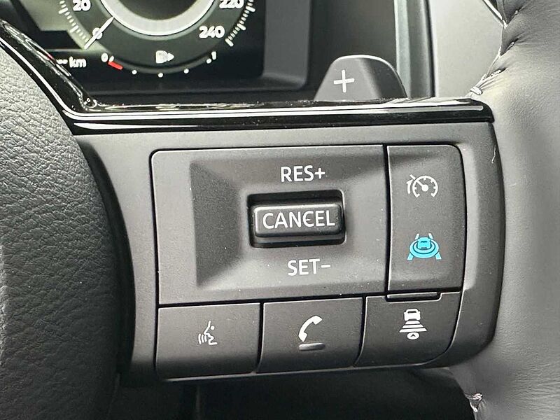 Nissan Qashqai 1.3 DIG-T MHEV Tekna Plus + XTronic - Facelift Pano, Bose, 20'