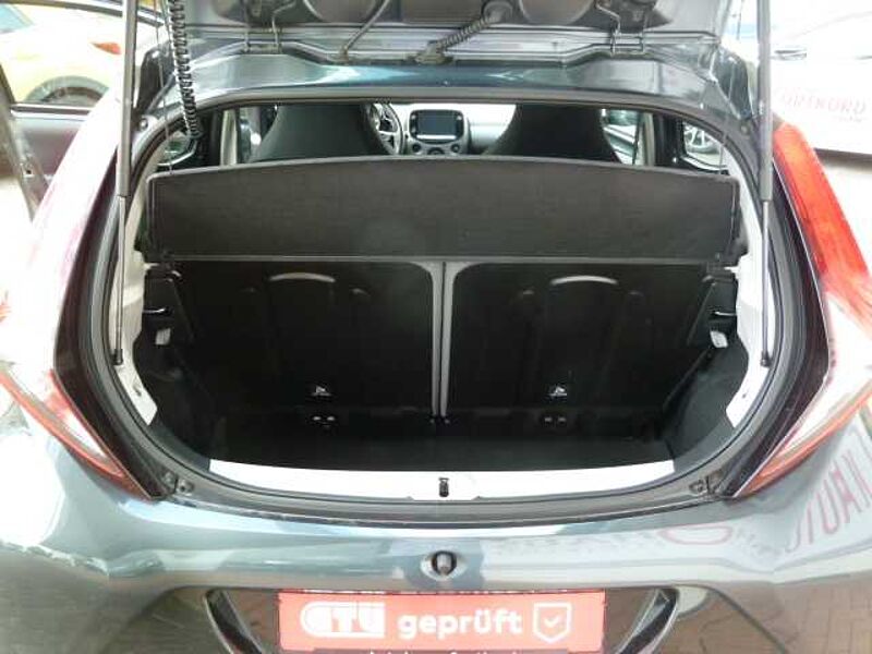 Toyota Aygo X - Team Deutschland - Navi, LED, Klima