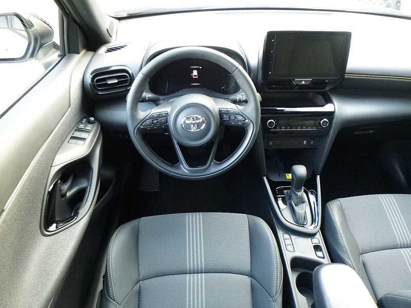 Toyota Yaris Cross 1.5 Hybrid Adventure - Navi, LED, SHZ, HUD